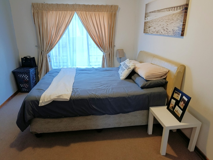 2 Bedroom Property for Sale in Hillside Free State